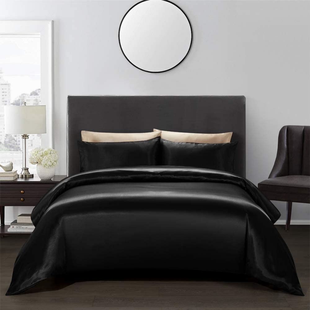 Satin Bedding Set: image 6