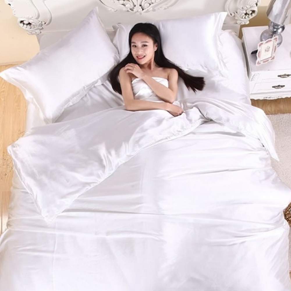 Satin Bedding Set: image 10